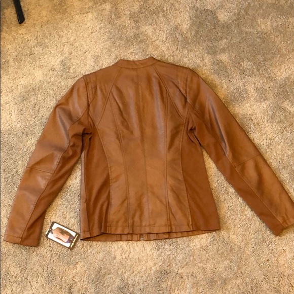 NWT Women’s Sebby Faux Leather Jacket - Picture 4 of 7